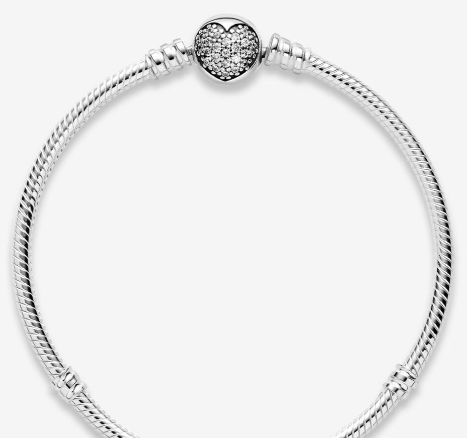 Sparkling Heart Clasp Snake Chain Bracelet